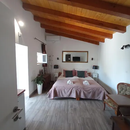 The Golden Well Rovinj Room photo