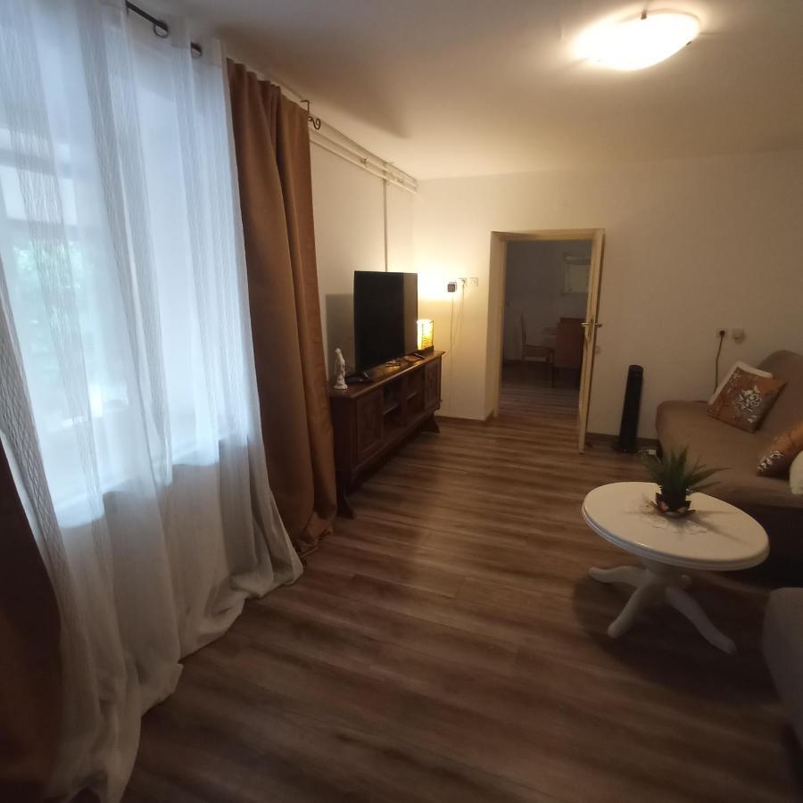 Apartment The Golden Well *
